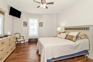 6607 Lake Woodlands Dr, The Woodlands, TX 77382 - Photo 17