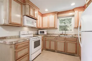 4 Rainbow Dr, Riverside, TX 77320 - Photo 9