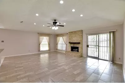 15927 Wingdale Drive, Houston, TX 77082 - Photo 9