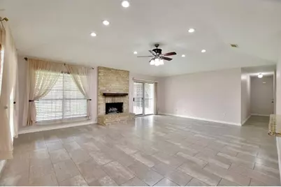 15927 Wingdale Drive, Houston, TX 77082 - Photo 11