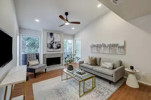 1201 Bering Dr, Houston, TX 77057 - Photo 5