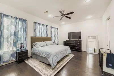 11011 Jardin Des Circle, Houston, TX 77043 - Photo 15