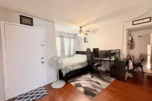 6701 Sands Point Dr, Houston, TX 77074 - Photo 5