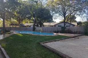 5831 Dan Duryea St, San Antonio, TX 78240 - Photo 23