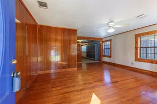 914 S Hill St, Alvin, TX 77511 - Photo 5