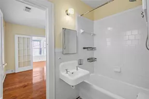 401 W Clay St, Houston, TX 77019 - Photo 21