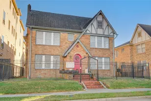 401 W Clay St, Houston, TX 77019 - Photo 1