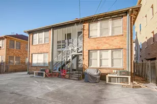 401 W Clay St, Houston, TX 77019 - Photo 25