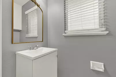 1853 Huge Oaks St Street, Houston, TX 77055 - Photo 17