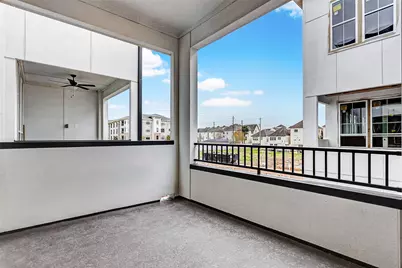 2710 Grand Fountains Drive #C, Houston, TX 77054 - Photo 15
