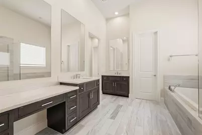 3413 Timbergrove Oaks Street, Houston, TX 77008 - Photo 17