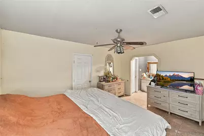 11005 Wiggins Street, Houston, TX 77029 - Photo 37
