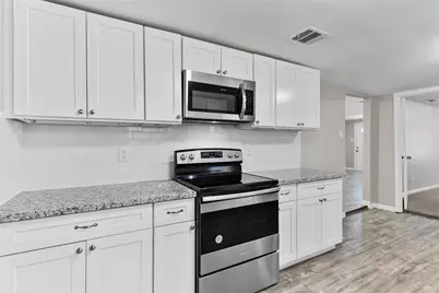 6905 Speaker Street, Hitchcock, TX 77563 - Photo 15