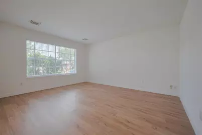 10918 Linden Gate Drive, Houston, TX 77075 - Photo 5