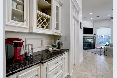 127 E Bracebridge Circle, The Woodlands, TX 77382 - Photo 23