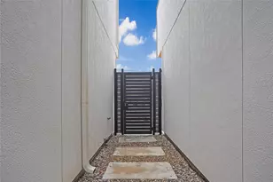 315 Palmer St, Houston, TX 77003 - Photo 39