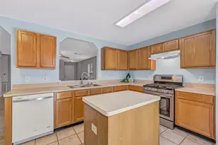 3115 Berryfield Ln, Pearland, TX 77581 - Photo 9