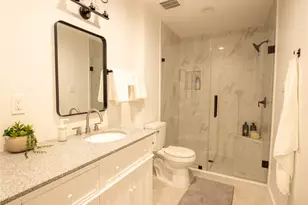 10254 Valleywood Dr, Houston, TX 77041 - Photo 11