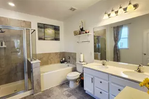 2606 Oakwood Blf Trl, Houston, TX 77038 - Photo 15