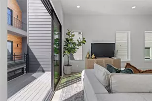 1030 W 24th St, Houston, TX 77008 - Photo 23