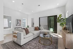1030 W 24th St, Houston, TX 77008 - Photo 21