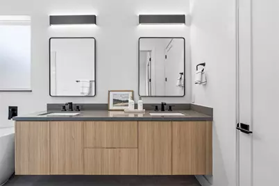 1030 W 24th Street #B, Houston, TX 77008 - Photo 33