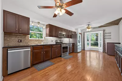 8498 Pine Shadows, Cleveland, TX 77328 - Photo 9