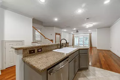 1324 Prince Street, Houston, TX 77008 - Photo 9