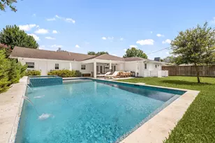 8733 Banzer St, Houston, TX 77055 - Photo 41