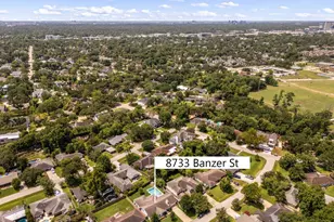 8733 Banzer St, Houston, TX 77055 - Photo 47