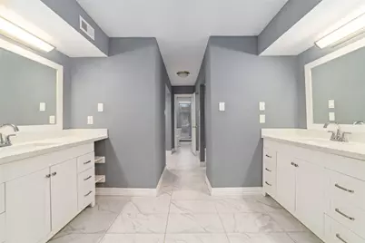 7655 S Braeswood Boulevard #2, Houston, TX 77071 - Photo 17