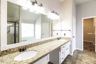 2006 Breezway Bend Ln, League City, TX 77573 - Photo 11
