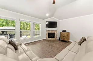 19 S Sandbells Park Ln, Montgomery, TX 77316 - Photo 9