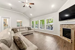 19 S Sandbells Park Ln, Montgomery, TX 77316 - Photo 7