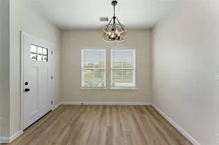 5323 Groveton St, Houston, TX 77033 - Photo 5
