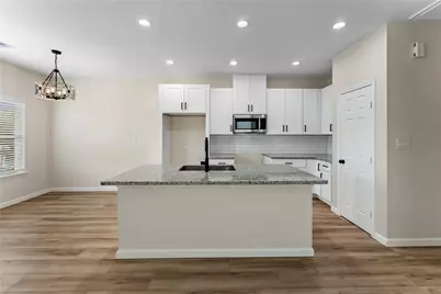 5323 Groveton Street, Houston, TX 77033 - Photo 9