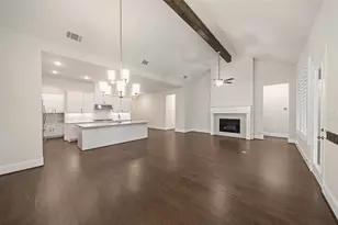 204 Bee Balm Ct, Conroe, TX 77304 - Photo 9