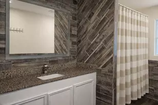 221 Macie Ln, Cleveland, TX 77328 - Photo 9