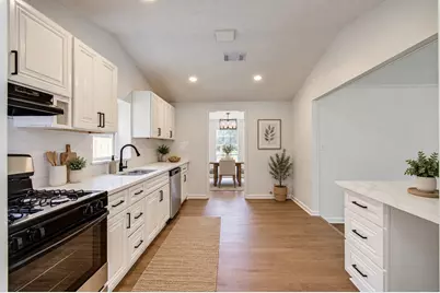 322 S Persimmon Street, Tomball, TX 77375 - Photo 13
