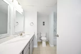 8427 Hearth Dr Dr, Houston, TX 77054 - Photo 9
