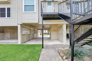 2020 Harbour Dr, Seabrook, TX 77586 - Photo 3