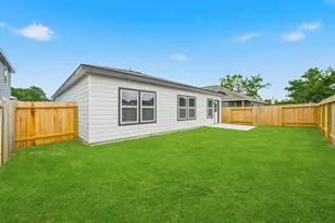 1881 Redwood Ln, Dayton, TX 77535 - Photo 29