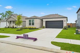 1881 Redwood Ln, Dayton, TX 77535 - Photo 3