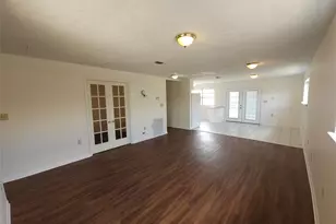 418 Texas St, Tomball, TX 77375 - Photo 1