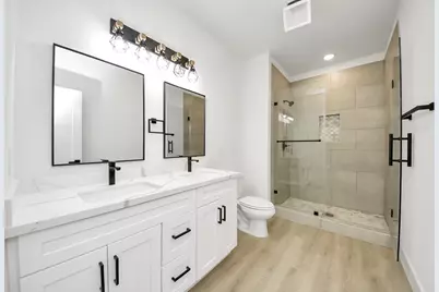 1316 W Willis Street, Alvin, TX 77511 - Photo 23