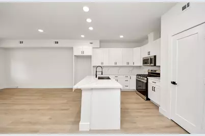 1316 W Willis Street, Alvin, TX 77511 - Photo 7