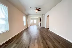 6515 James Michael Dr, Rosharon, TX 77583 - Photo 3
