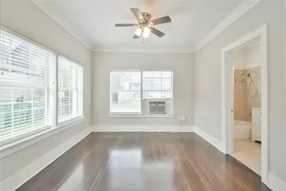 903 Oakhurst Street #3, Houston, TX 77023 - Photo 5