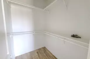 501 E Davis St, Conroe, TX 77301 - Photo 9