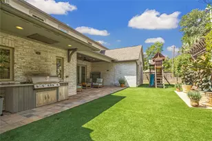 12222 Old Oaks Dr, Houston, TX 77024 - Photo 27